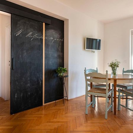Charming Tale Apartments Modun19 พิโรวัซ ห้อง รูปภาพ
