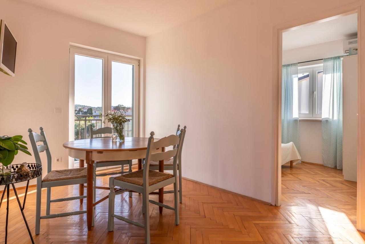 Charming Tale Apartments Modun19 พิโรวัซ ภายนอก รูปภาพ