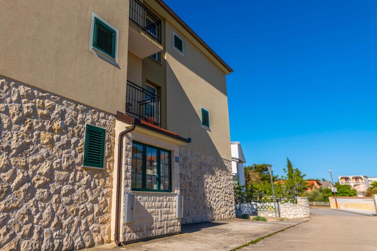Charming Tale Apartments Modun19 พิโรวัซ ภายนอก รูปภาพ