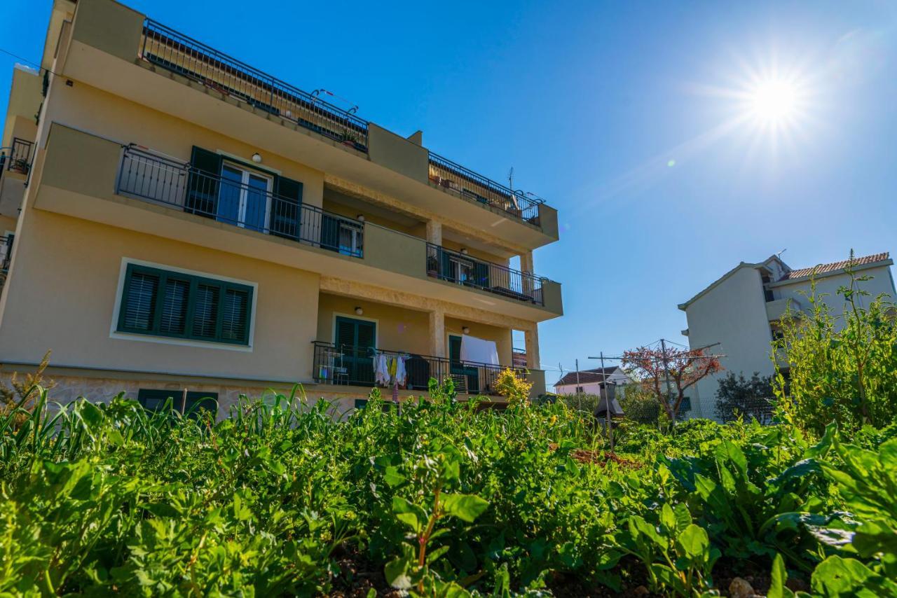 Charming Tale Apartments Modun19 พิโรวัซ ภายนอก รูปภาพ